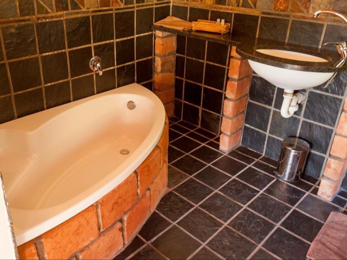 Nghunghwa Lodge Vila Praia Do Bilene エクステリア 写真