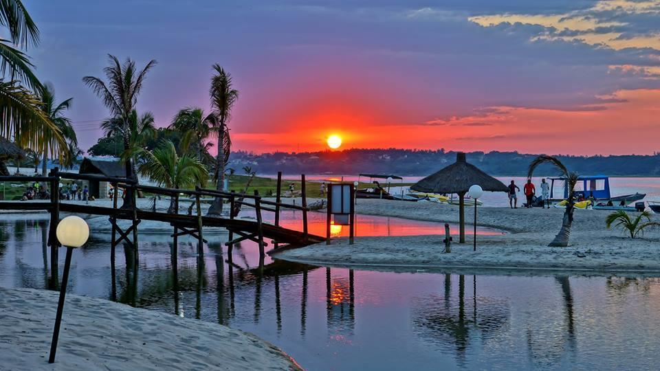 Nghunghwa Lodge Vila Praia Do Bilene エクステリア 写真